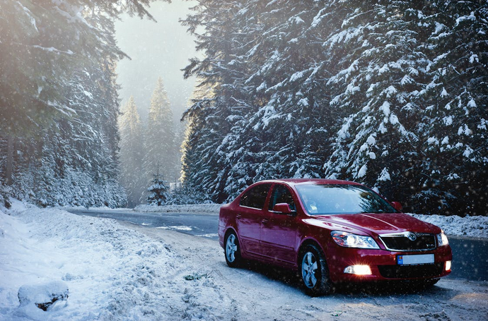 Thriving in the Cold: The Ultimate Guide to Driving Electric Vehicles in Winter Weather